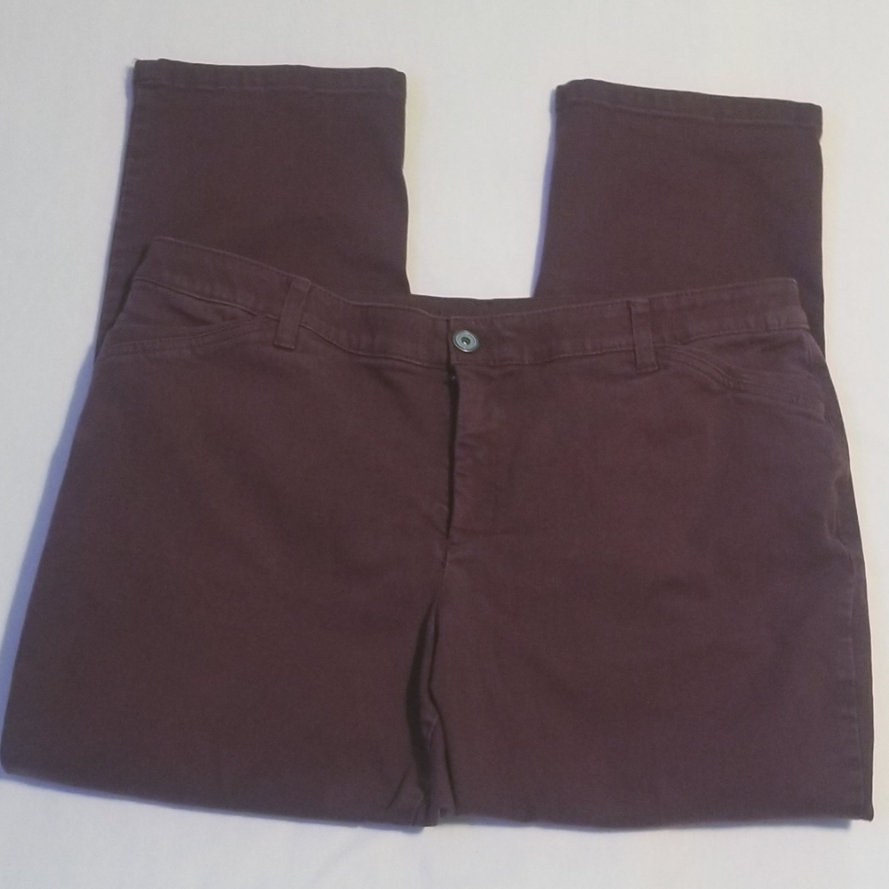 Women's Petite cjBanks maroon Jean's size 18W